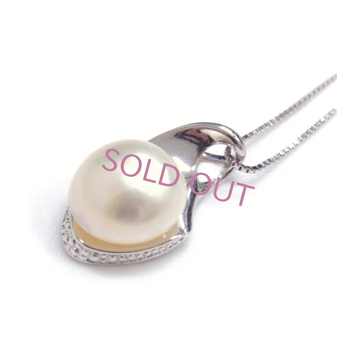 マベ真珠ネックレス　ホワイト13-15ｍｍ　