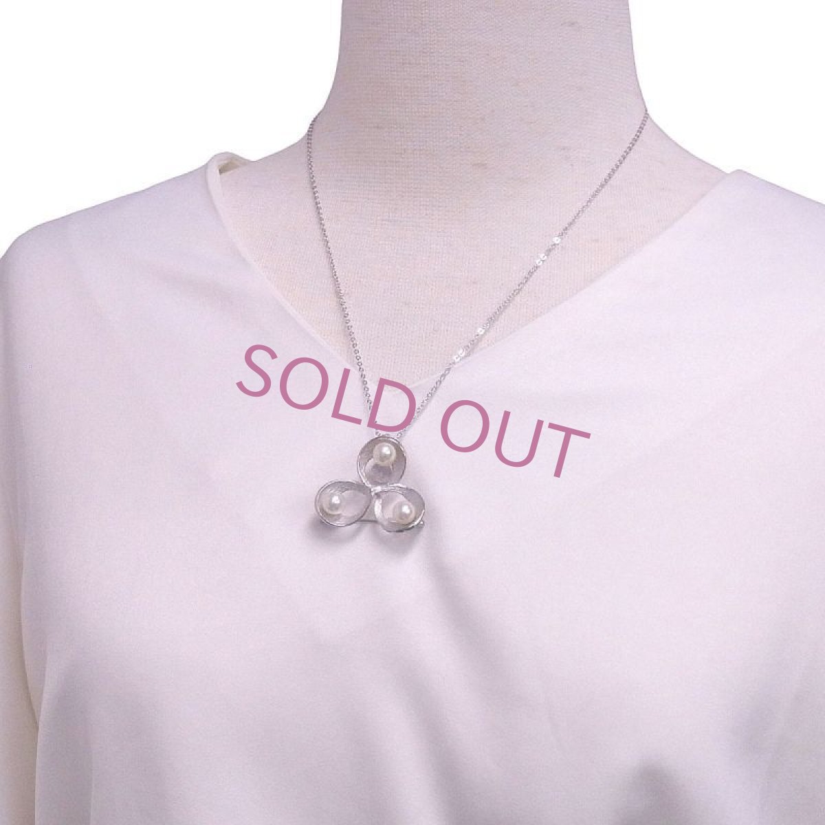 装着　ペンダント