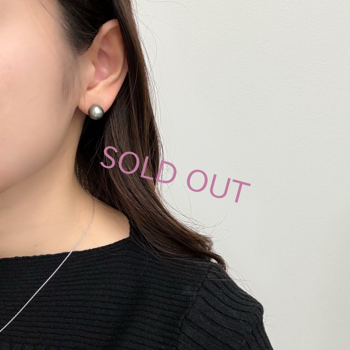 黒蝶真珠 パールピアス 10mm シルバーグレー ラウンド K18WG 1点物