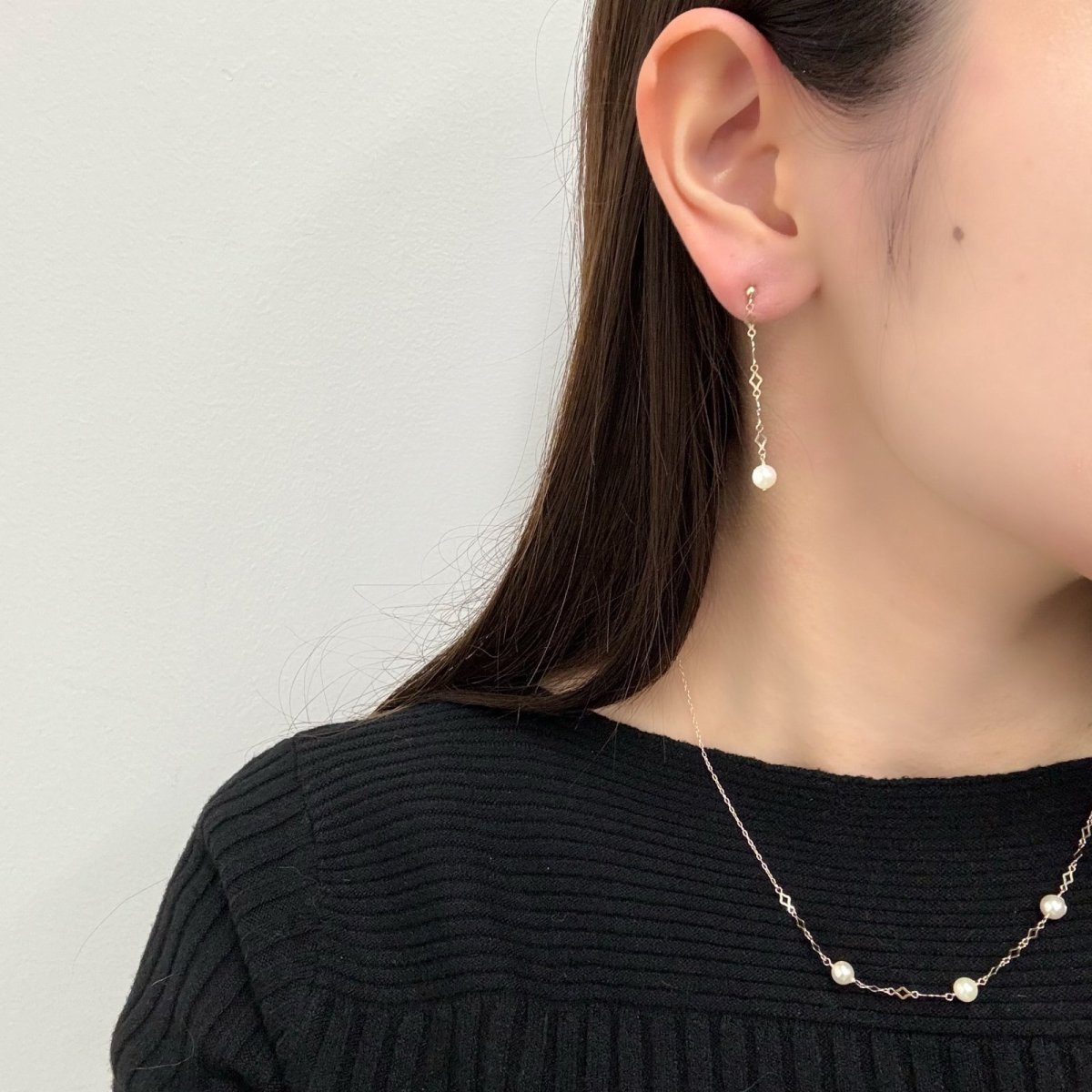 アコヤ真珠 パールピアス ホワイト 5-5.5mm ラウンド K10YG