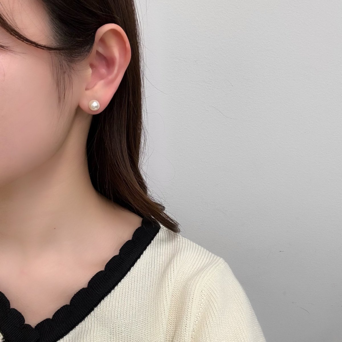 画像5: 淡水真珠 ボタンシェイプパールピアス イヤリング 7.5-8mm  ホワイト SV925製 K14WG (5)