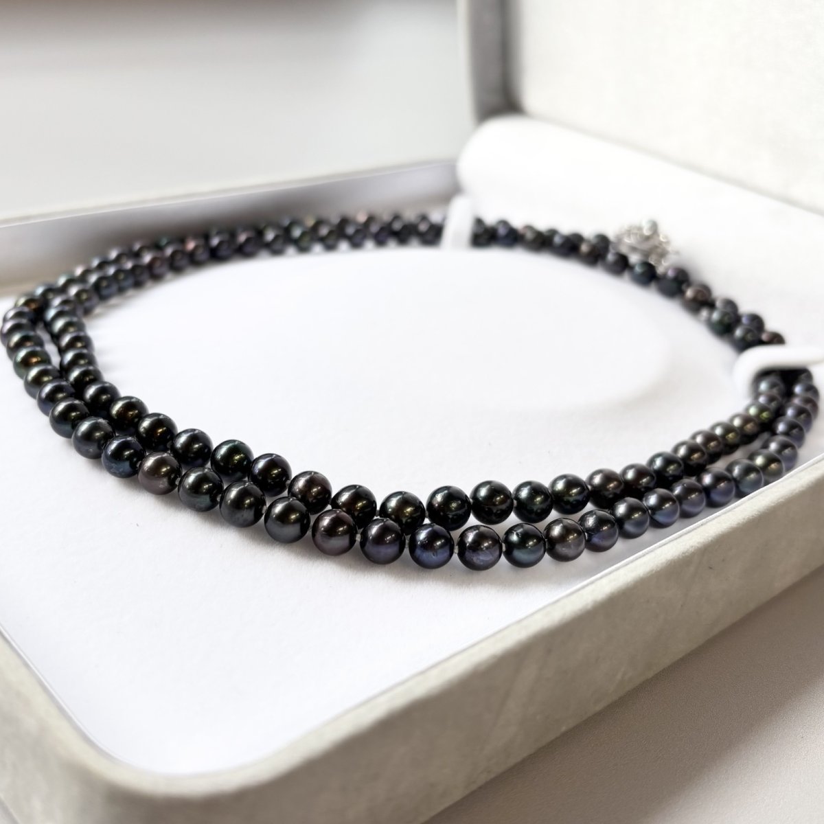 アコヤ黒真珠 ブラックパールロングネックレス 6.5-7ｍｍ ラウンド 約100cm オールノット仕上げ ブラス製 GIA宝石鑑定士保証書 パールクロス付き