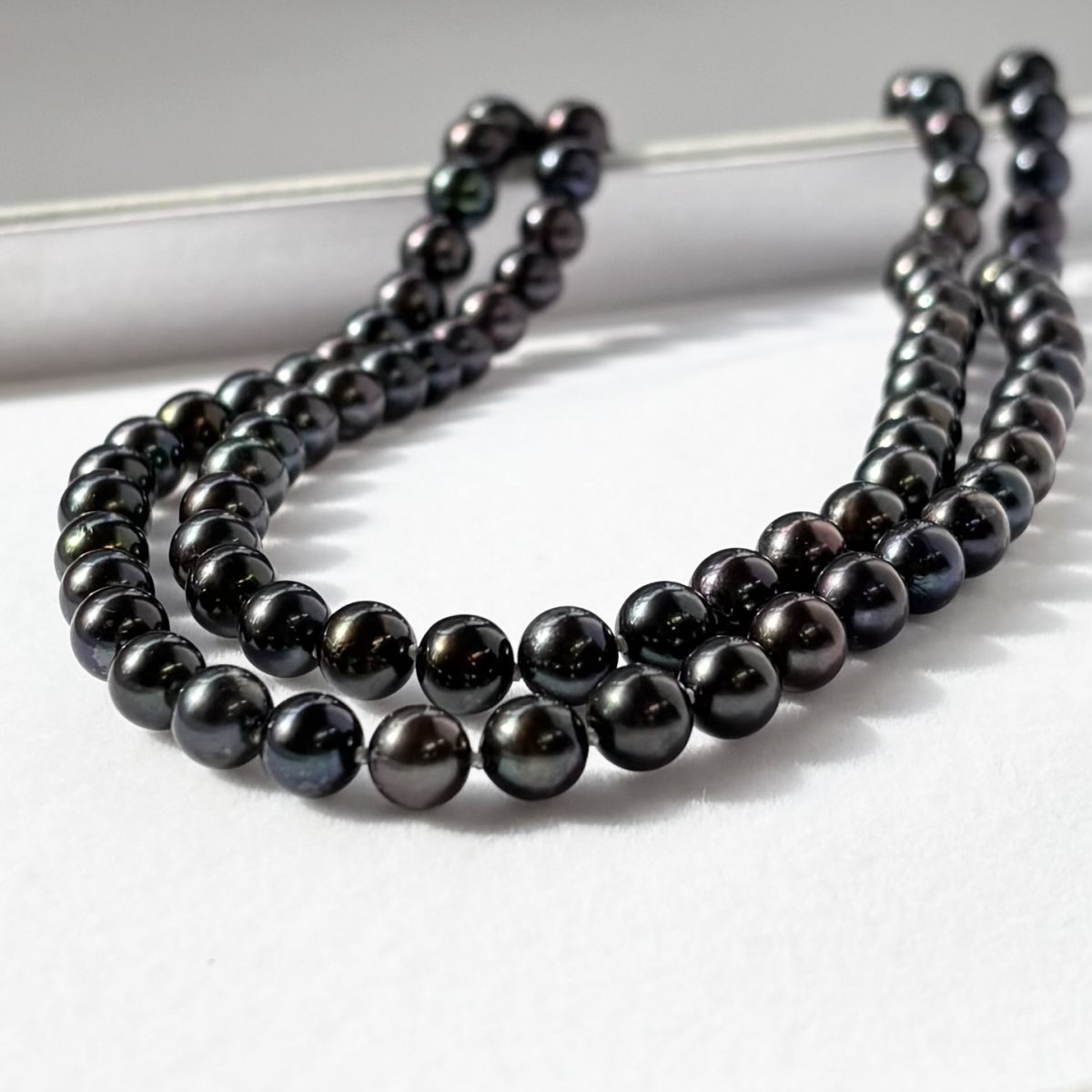アコヤ黒真珠 ブラックパールロングネックレス 6.5-7ｍｍ ラウンド 約100cm オールノット仕上げ ブラス製 GIA宝石鑑定士保証書 パールクロス付き