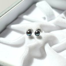 アコヤ黒真珠　パールピアス　3.5-4ｍｍ K14WG 
