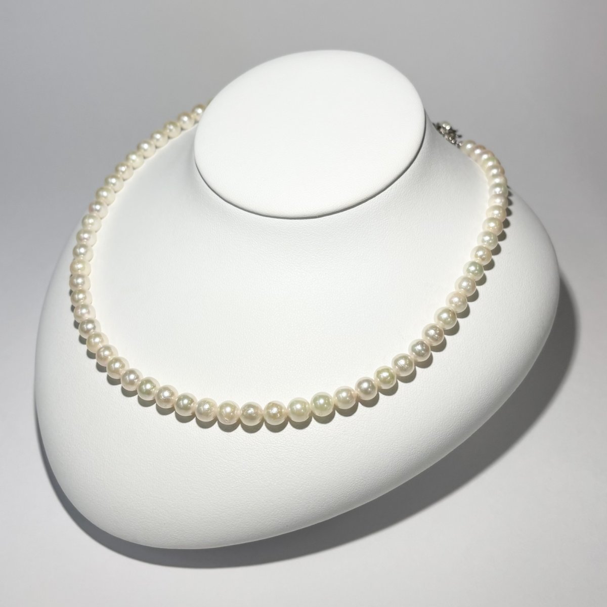 画像4: アコヤ真珠 パールネックレス ホワイト 6-6.5mm ラウンド 約42cm GIA宝石鑑定士保証書付き (4)