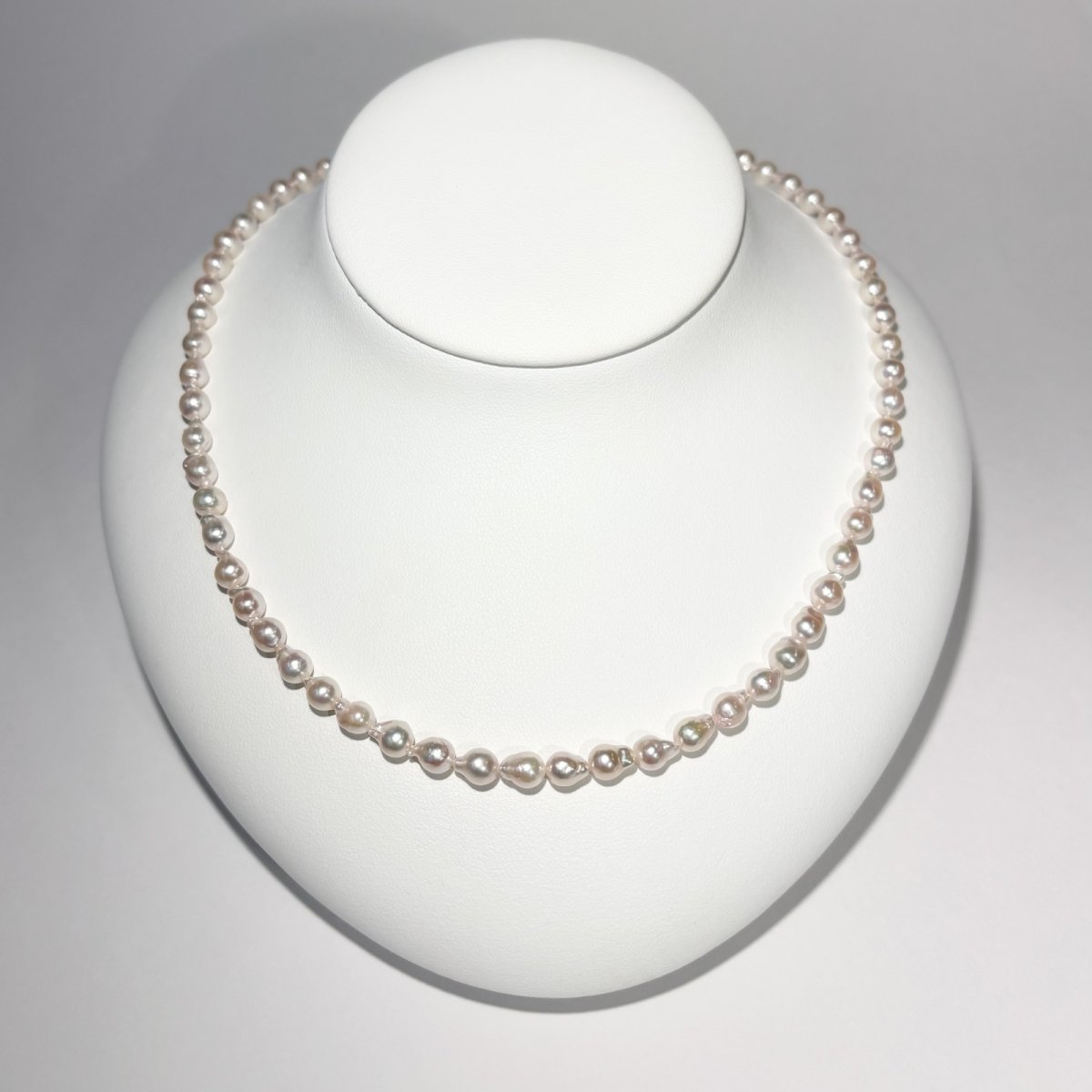 画像3: アコヤ真珠 バロックパールネックレス 5-5.5mm ホワイト 約42cm GIA宝石鑑定士保証書付き (3)