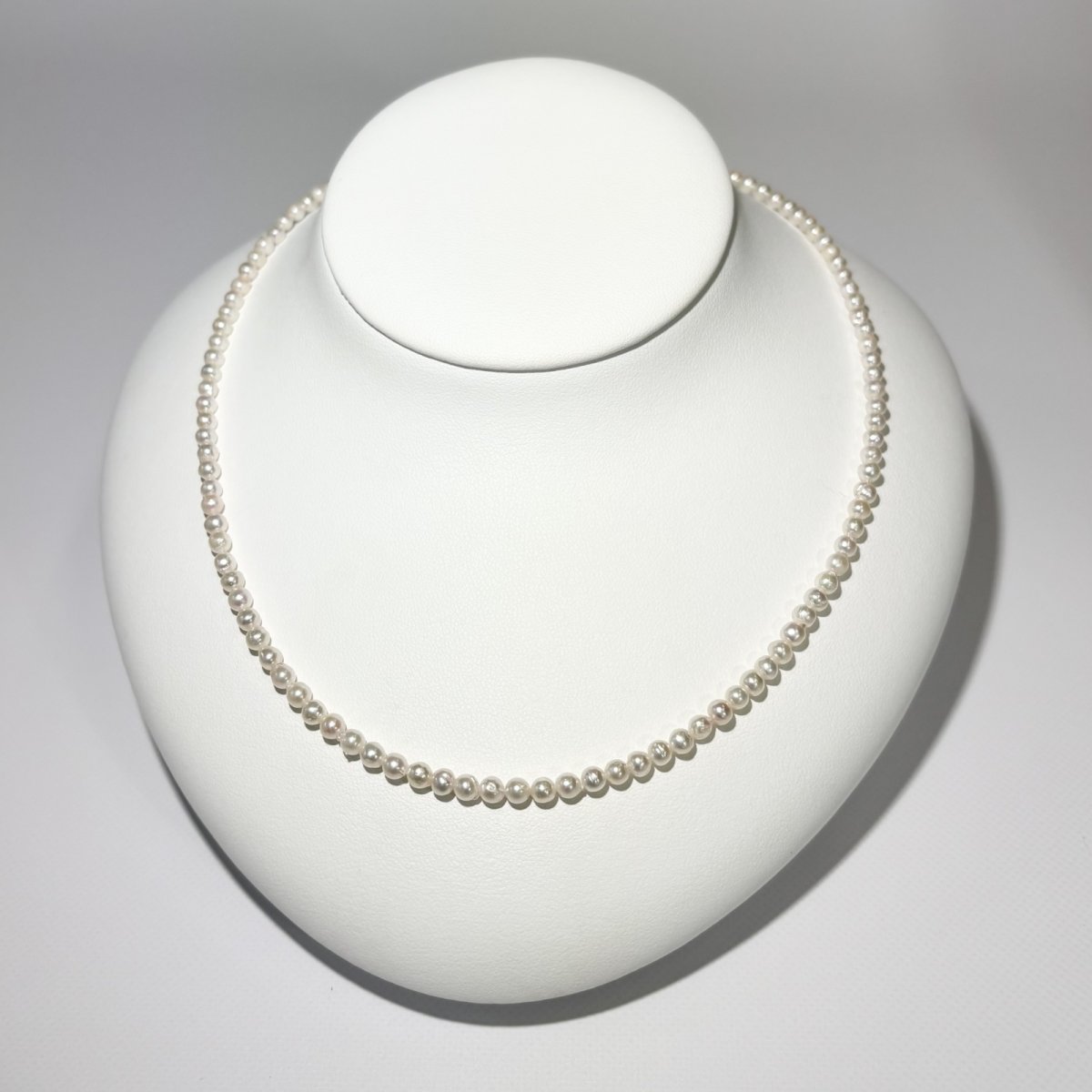 画像3: アコヤ真珠 ベビーパールネックレス  3.5-4mm ホワイト セミラウンド 約42cm GIA宝石鑑定士保証書つき  (3)