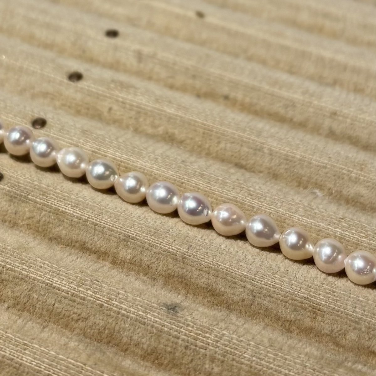 画像6: アコヤ真珠 ベビーパールネックレスセット ピアス イヤリング 4-4.5ｍｍ ホワイトピンク系 セミラウンド ラウンド 約42cｍ GIA宝石鑑定士保証書 パールクロス付き (6)