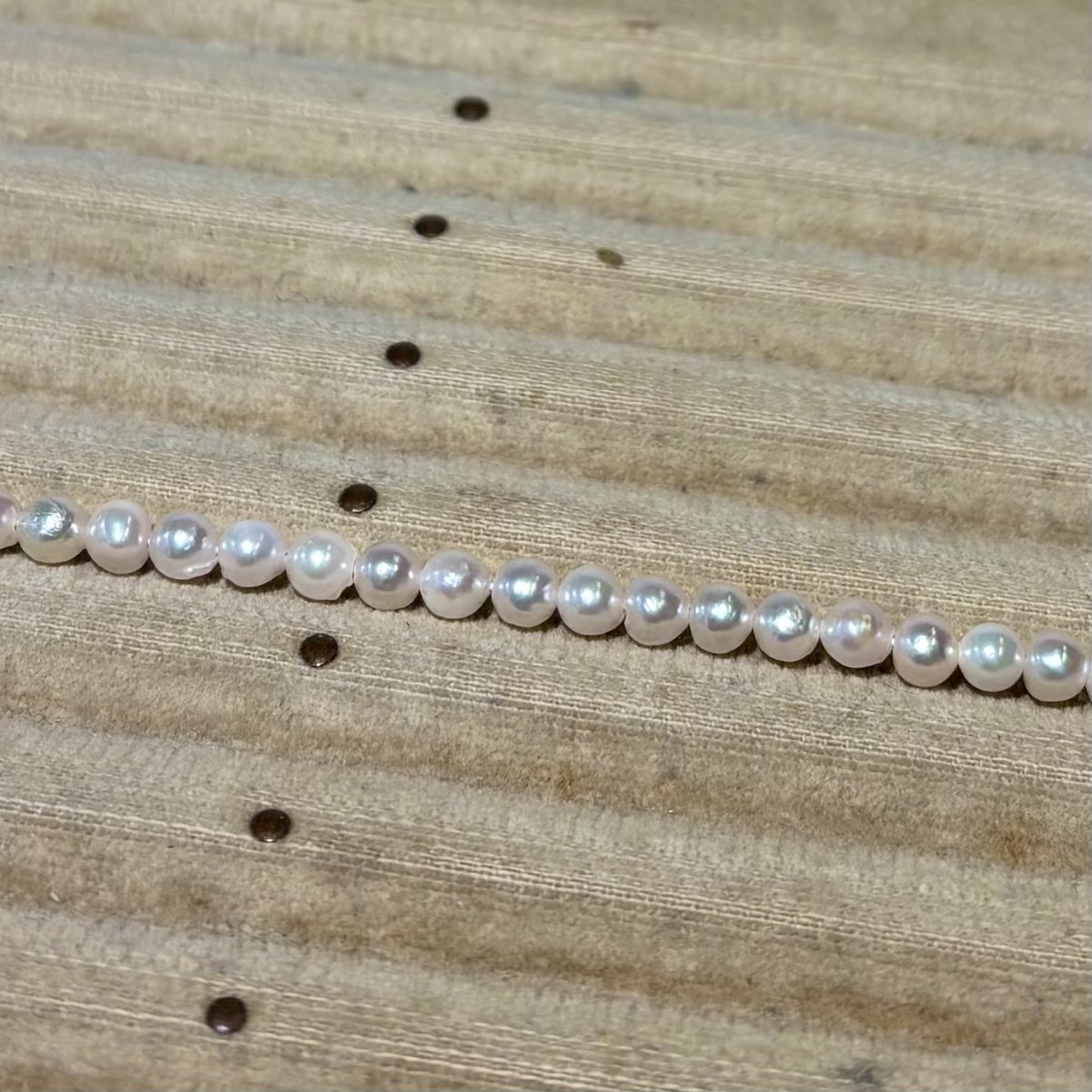 画像5: アコヤ真珠 ベビーパールネックレス  3.5-4mm ホワイト セミラウンド 約42cm GIA宝石鑑定士保証書つき  (5)