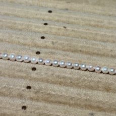 画像5: アコヤ真珠 ベビーパールネックレス  3.5-4mm ホワイト セミラウンド 約42cｍ GIA宝石鑑定士保証書つき　 (5)