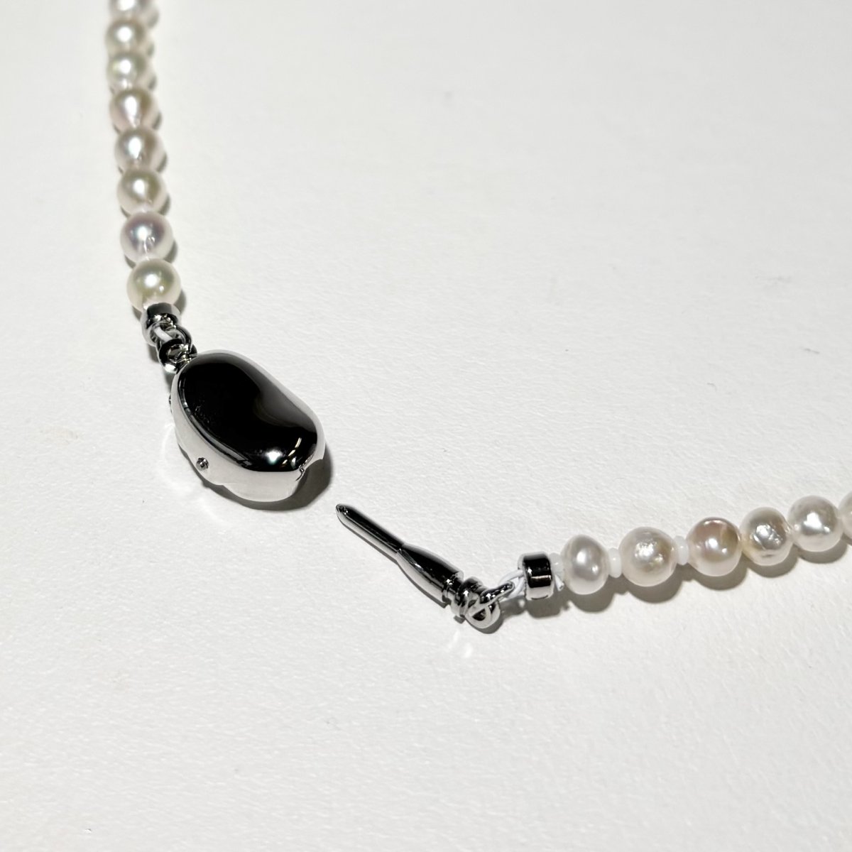 画像6: アコヤ真珠 ベビーパールネックレス  3.5-4mm ホワイト セミラウンド 約42cm GIA宝石鑑定士保証書つき  (6)