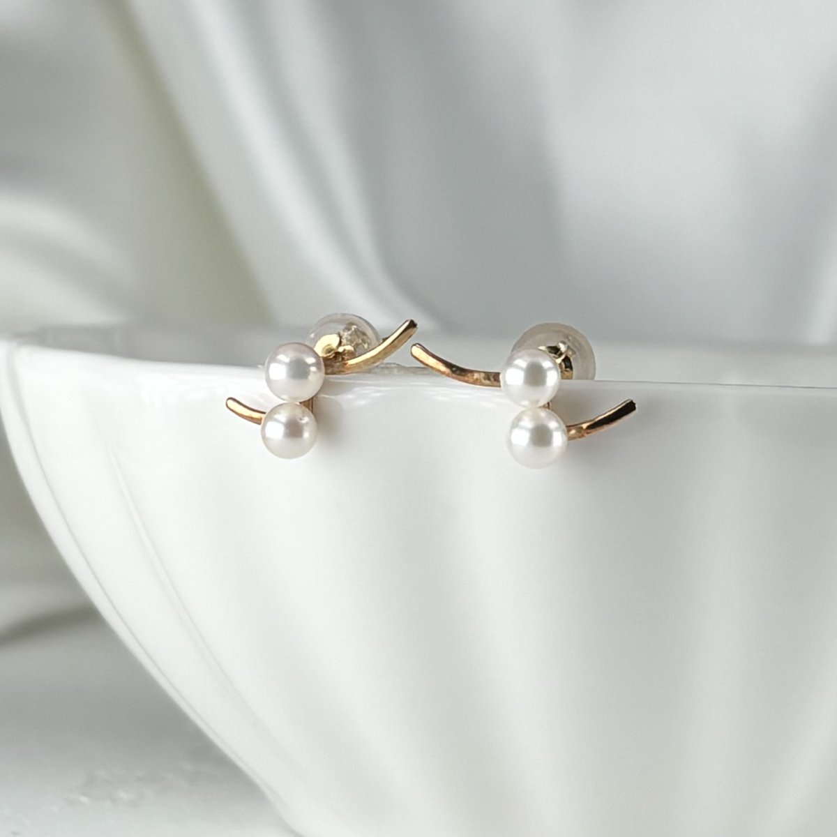 アコヤ真珠 ベビーパールピアス 3.5-4mm ホワイト ラウンド K18YG