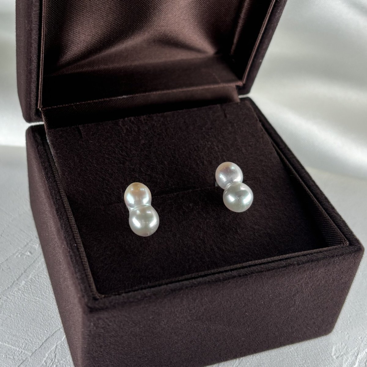 画像2: アコヤ真珠 ツインパールピアス イヤリング 7-8ｍｍ ナチュラルグレー 無調色 K14WG K18YG SV925 (2)