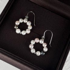 画像1: アコヤ真珠 ベビーパール フープピアス 3.5-4ｍｍ ホワイト ブラック(染め) セミラウンド K14WG (1)