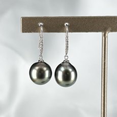 黒蝶真珠 フックパールピアス 9mm ピーコックカラー セミラウンド ダイヤ 0.04ct K18WG GIA宝石鑑定士保証書付き 1点物