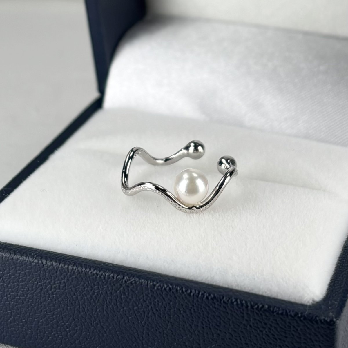 アコヤ真珠 パールイヤーカフ 4.5-5ｍｍ ホワイト ブラック ラウンド シルバー製 SV925  片耳 ユニセックス