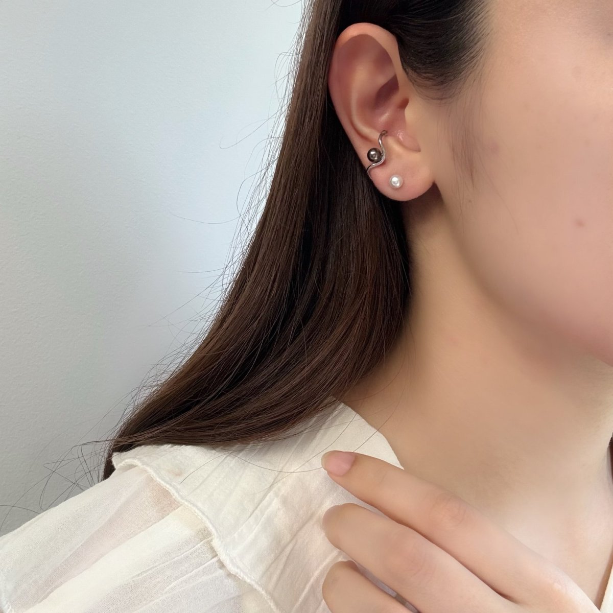 画像6: アコヤ真珠 パールイヤーカフ 4.5-5ｍｍ ホワイト ブラック ラウンド シルバー製 SV925  片耳 ユニセックス メール便対応 (6)