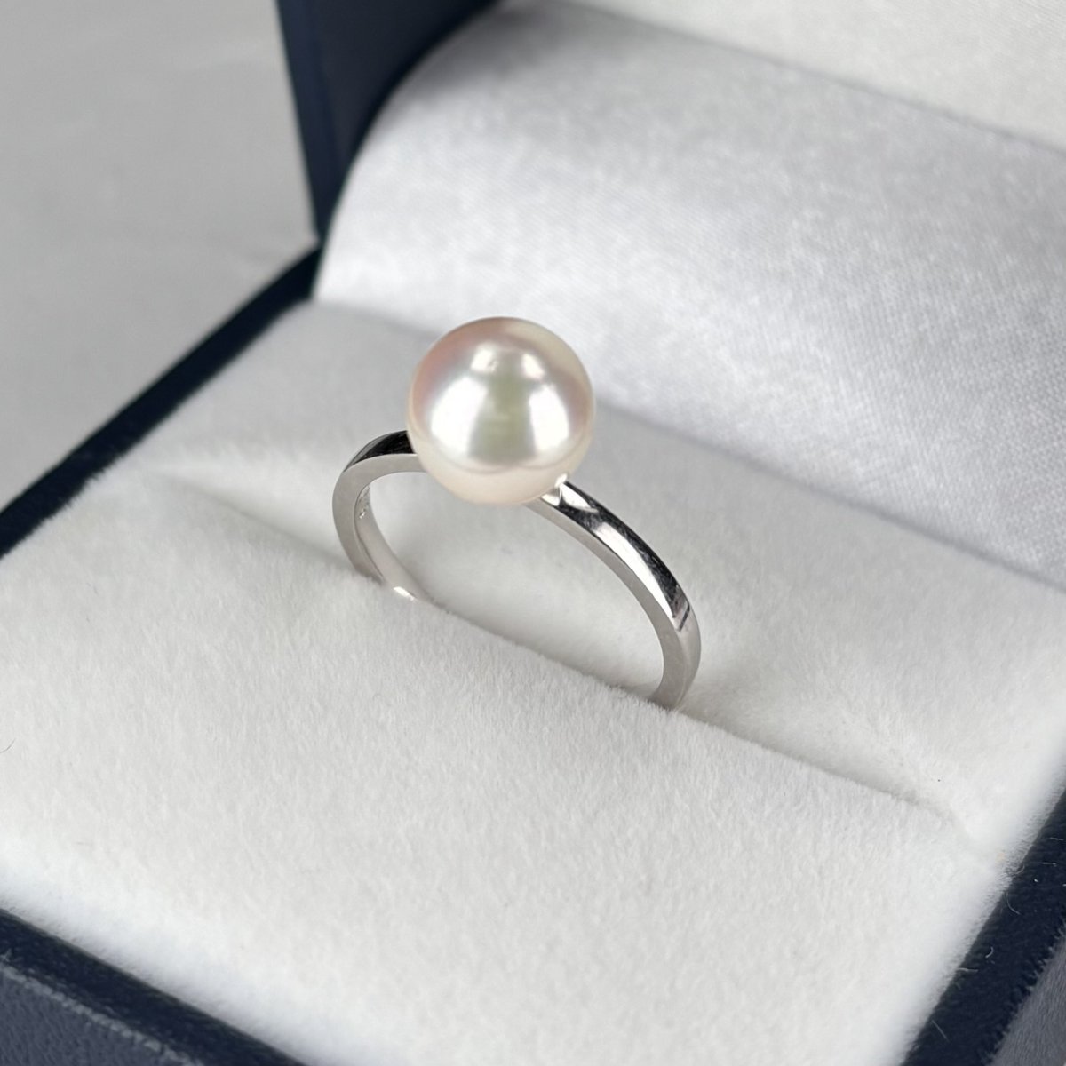 画像2: アコヤ真珠 パールリング 8-8.5mm ホワイト ラウンド K18WG 12号 GIA宝石鑑定士保証書付き　 (2)