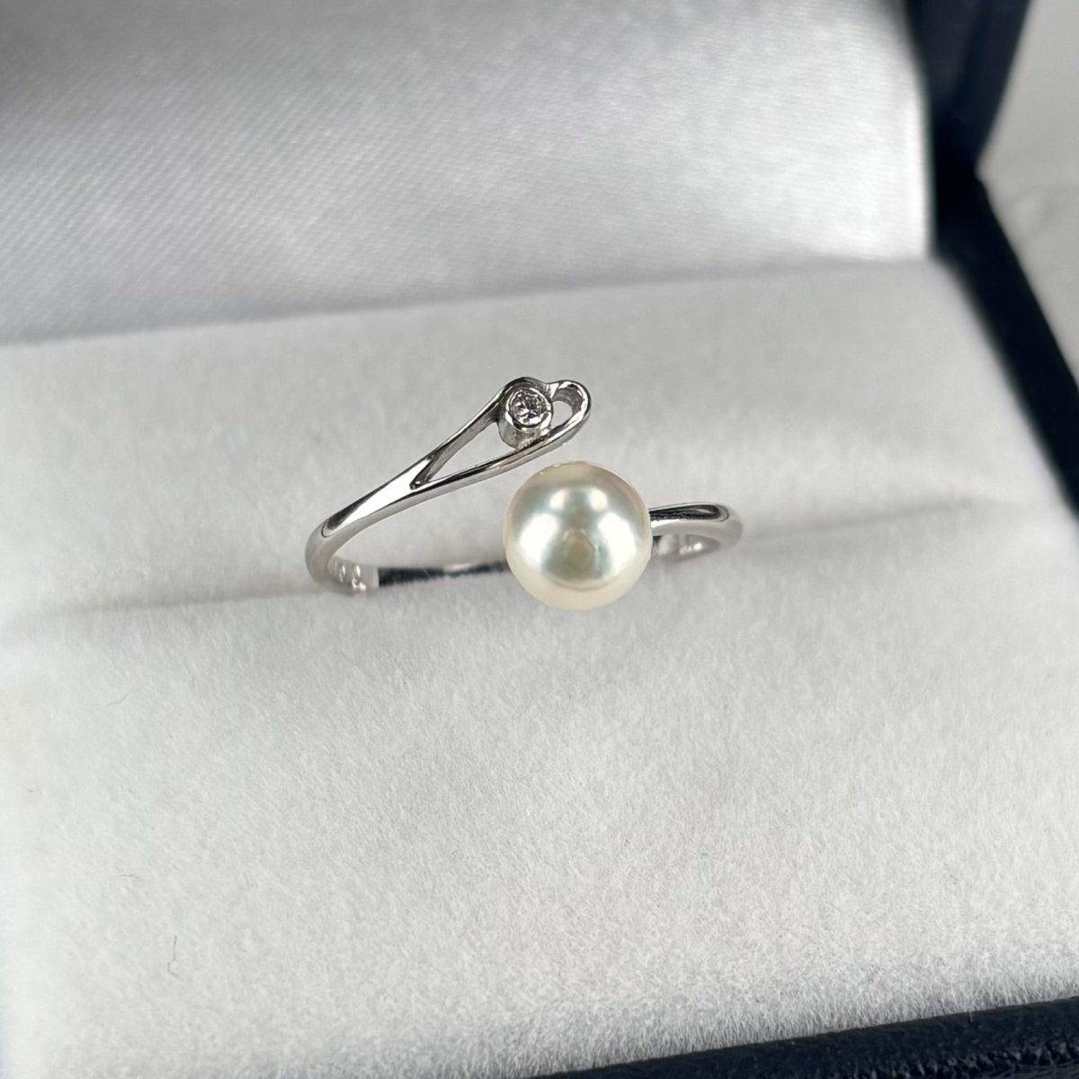 アコヤ真珠 フォークリング 5.5-6mm ホワイト ラウンド K18WG ダイヤ 約10号(9号〜11号)