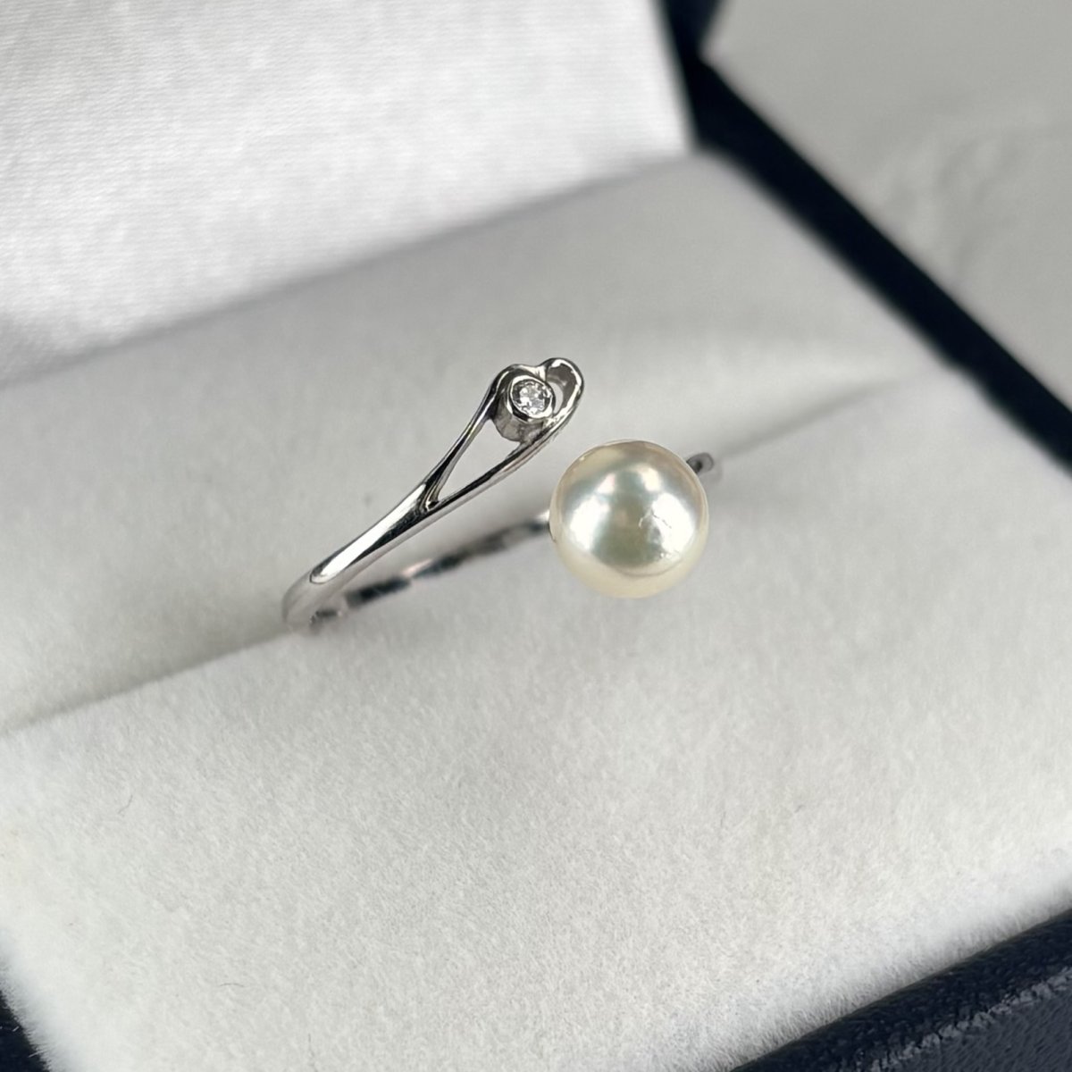 アコヤ真珠 フォークリング 5.5-6mm ホワイト ラウンド K18WG ダイヤ 約10号(9号〜11号)