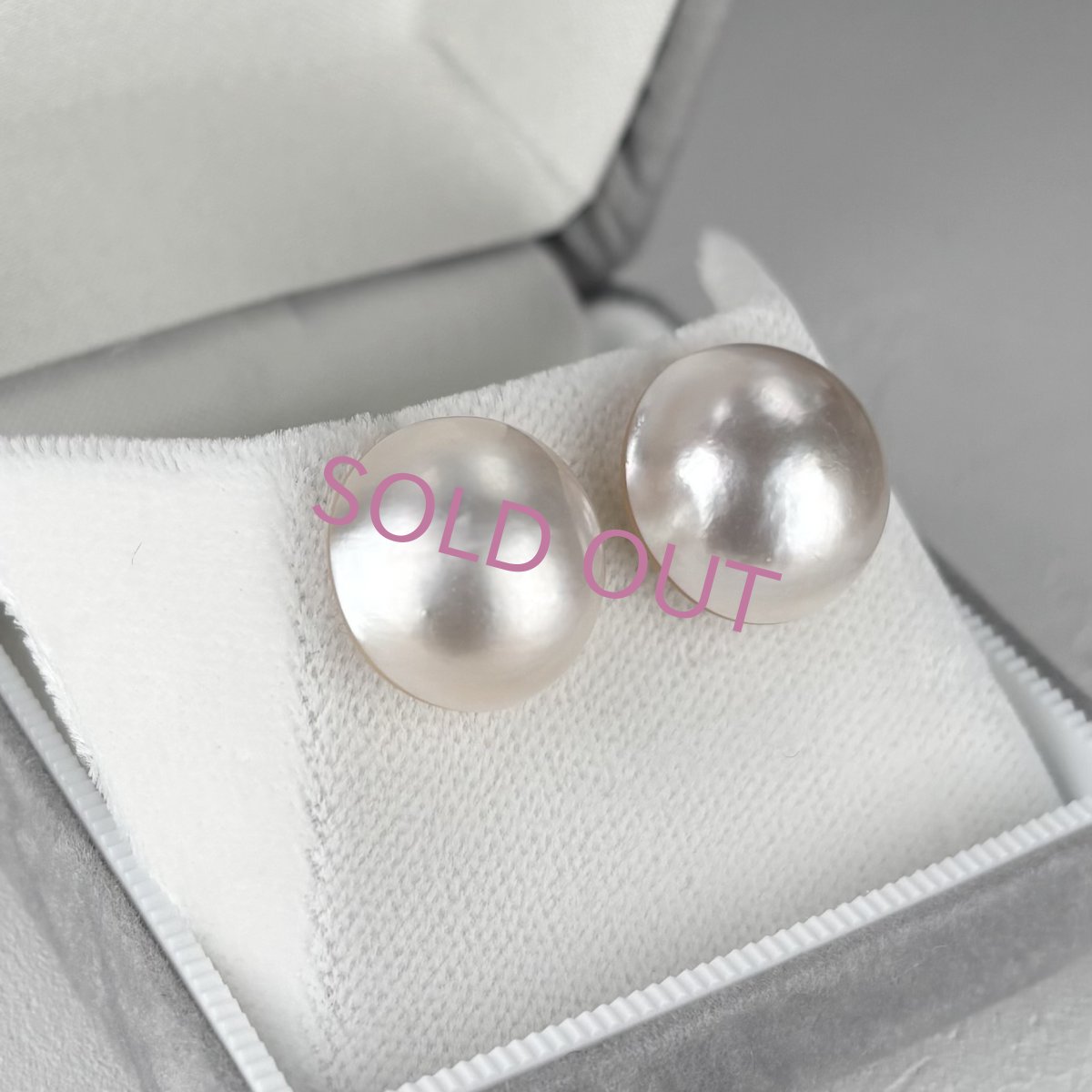 マベ真珠 パールピアス イヤリング ホワイト 15-16ｍｍ 半円 K14WG 直結