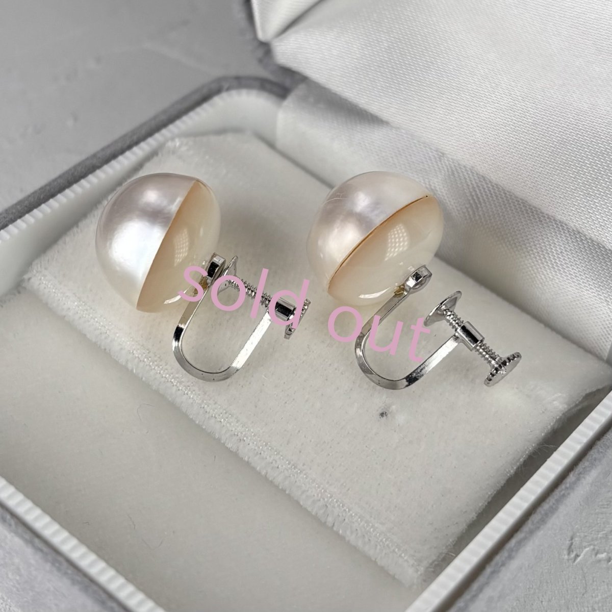 画像5: ≪訳あり特価≫≪1点もの≫マベ真珠 パールイヤリング ホワイト 15-16ｍｍ 半円 シルバー製 直結 (5)