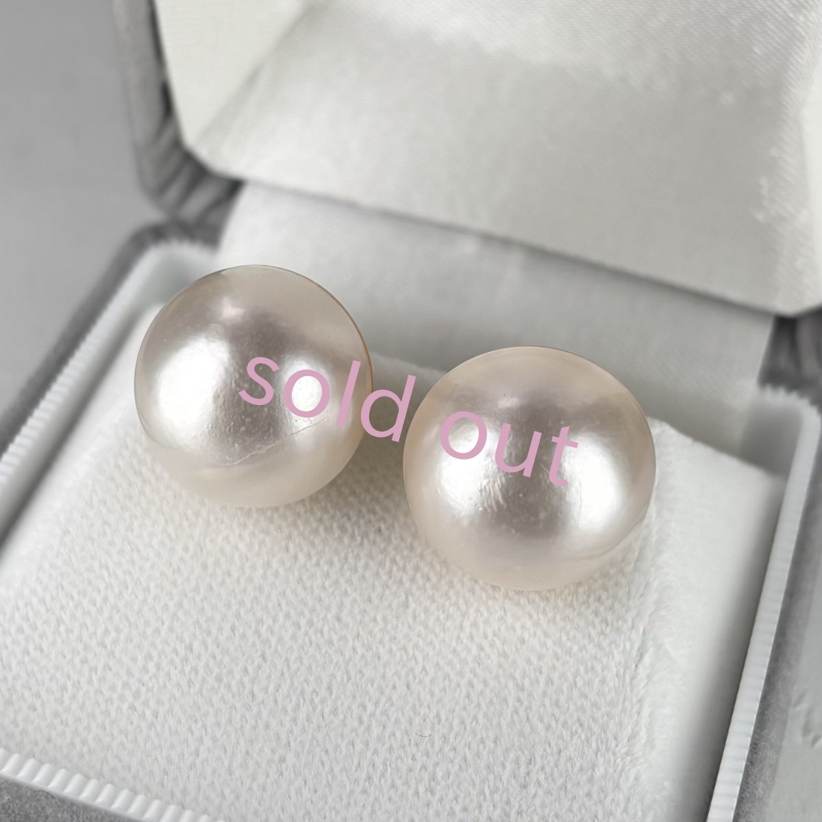 画像1: ≪訳あり特価≫≪1点もの≫マベ真珠 パールイヤリング ホワイト 15-16ｍｍ 半円 シルバー製 直結 (1)