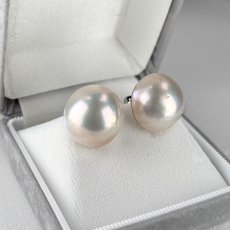 ≪訳あり特価≫≪1点もの≫マベ真珠 パールイヤリング ホワイト 17ｍｍ 半円 シルバー製 直結