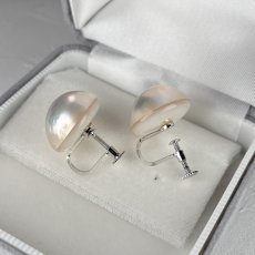 ≪訳あり特価≫≪1点もの≫マベ真珠 パールイヤリング ホワイト 17ｍｍ 半円 シルバー製 直結