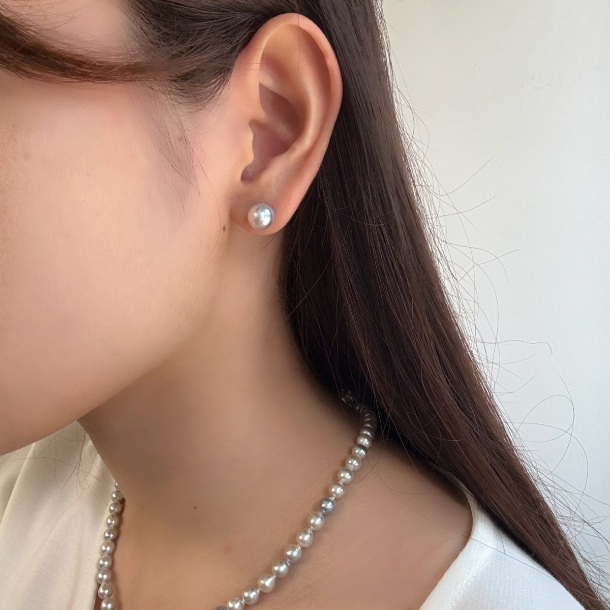 アコヤ真珠 パールピアス 8-8.5ｍｍ セミバロック ナチュラルグレー 無調色 K14WG 