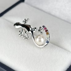 ≪1点物≫アコヤ真珠 ヤモリモチーフ ピンブローチ 4-4.5mm ホワイト ラウンド サファイヤ ブルートパーズ ペリドット シトリン ガーネット ルビー アメジスト