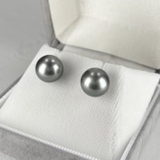 ≪1点物≫黒蝶真珠 パールピアス 10mm シルバーグレー ラウンド K18WG GIA宝石鑑定士保証書付き