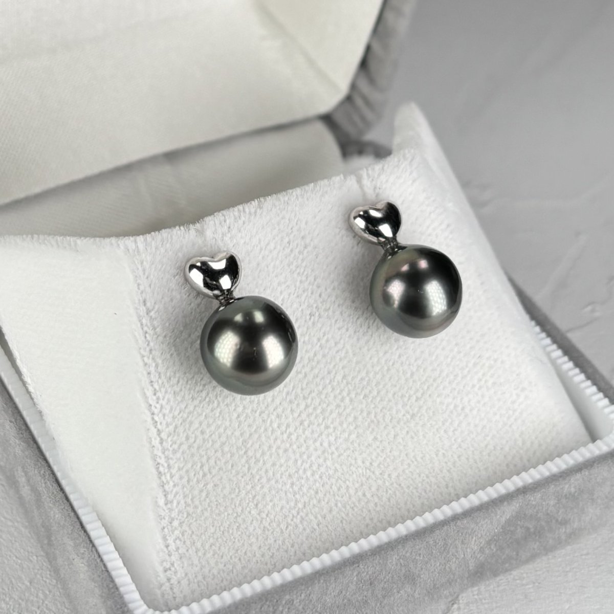 黒蝶真珠 パールピアス 9mm ピーコック セミラウンド K18WG GIA宝石鑑定士保証書付き