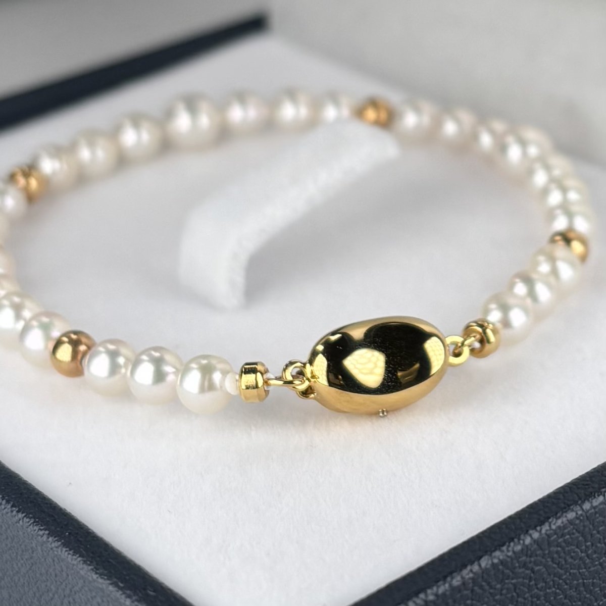 アコヤ真珠 ベビーパールブレスレット ホワイト 4.5-5mm 5.5-6mm ラウンド シルバー製ゴールド加工 約17cm 1点物