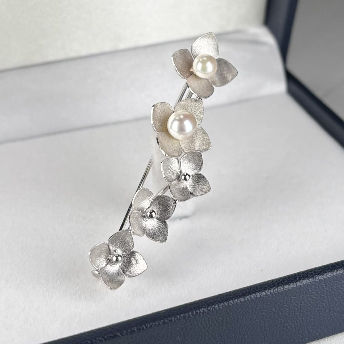 画像2: アコヤ真珠 パールブローチ 5-5.5mm 5.5-6mm ホワイト ラウンド シルバー製 SV925 (2)