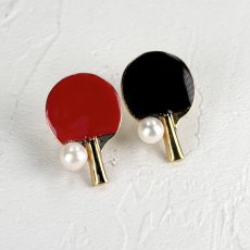 画像2: アコヤ本真珠 パールピンブローチ 卓球モチーフ 4-4.5mm  赤 黒ラバー (2)