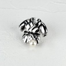 画像2: アコヤ本真珠 パールピンブローチ 柔道着モチーフ 4-4.5mm ホワイト ラウンド 格闘技 　 (2)