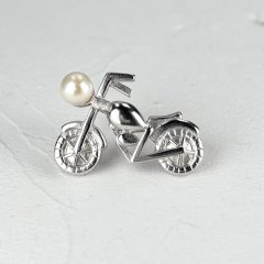 アコヤ本真珠 パールピンブローチ バイクモチーフ アコヤ真珠 ベビーパール バイク好き