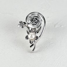 画像5: アコヤ真珠　バラモチーフ パールピンブローチ 4-4.5mm  ベビーパール 赤 ピンク 緑 紫 青 シルバー ゴールド 　 (5)