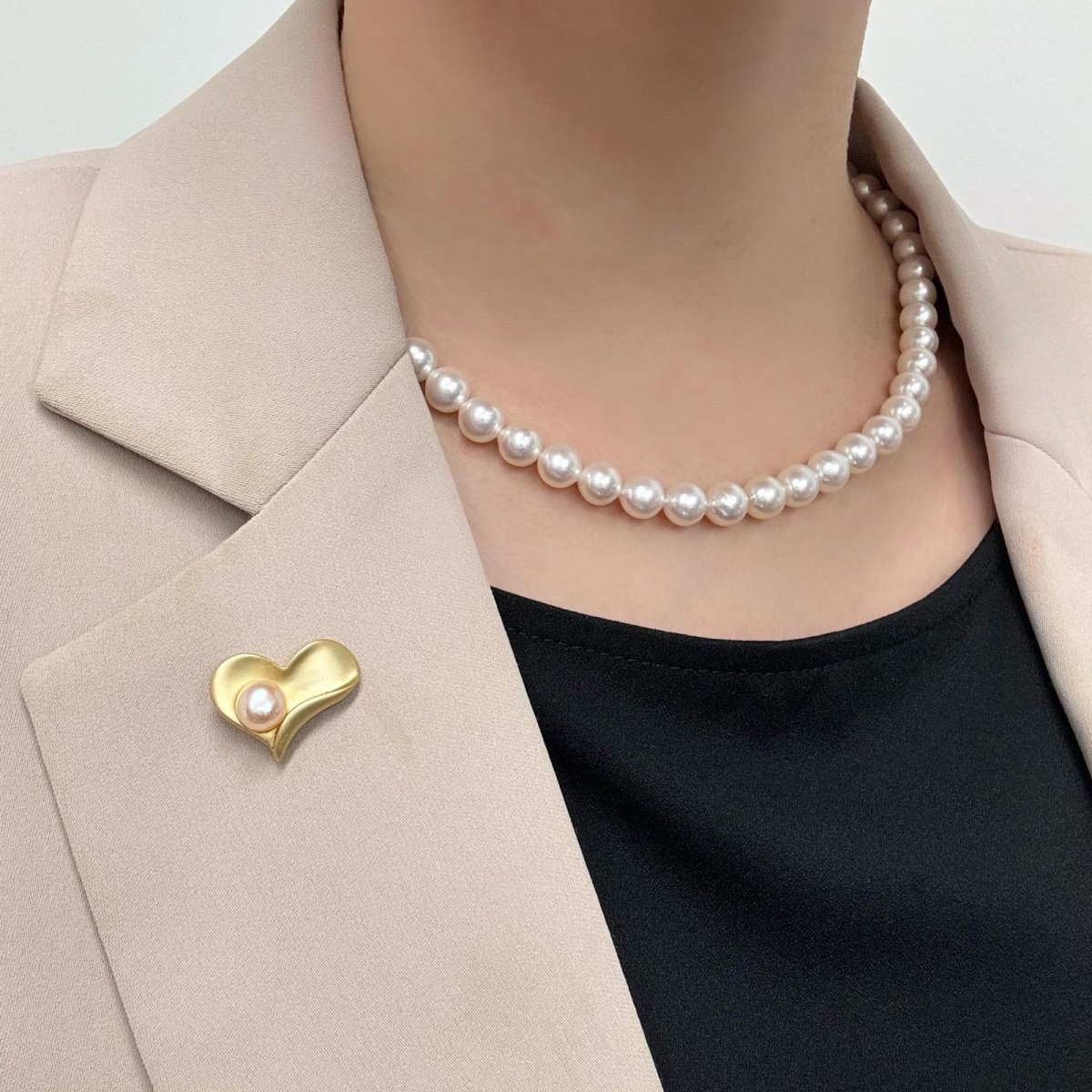 画像4: 淡水真珠 ピンブローチ 7-8mm オレンジ ボタン ブラス ハートモチーフ メール便配達 (4)