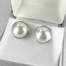マベ真珠 パールピアス ホワイト 12-13ｍｍ 半円 SV925 直結