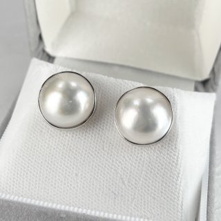 マベ真珠 パールピアス イヤリング ホワイト 15-16mm 半円 K14WG 直結