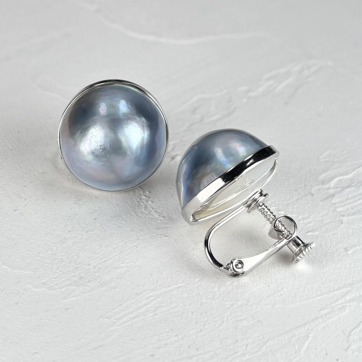 ≪再入荷≫マベ真珠 パールピアス イヤリング グレー 無調色 16-17.5ｍｍ 半円 シルバー製 SV925