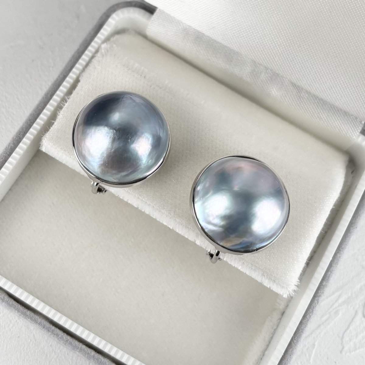 ≪再入荷≫マベ真珠 パールピアス イヤリング グレー 無調色 16-17.5ｍｍ 半円 シルバー製 SV925
