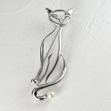 ≪再入荷≫アコヤ本真珠 ネコモチーフ パールブローチ 5-5.5mm ホワイト ラウンド スワロフスキー