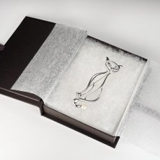 画像6: ≪再入荷≫アコヤ本真珠 ネコモチーフ パールブローチ 5-5.5mm ホワイト ラウンド スワロフスキー (6)