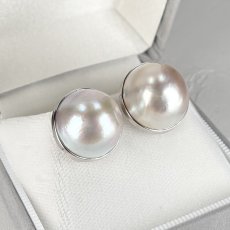 画像3: ≪再入荷≫マベ真珠 パールピアス イヤリング ホワイト 16-16.5ｍｍ 半円 SV925   (3)