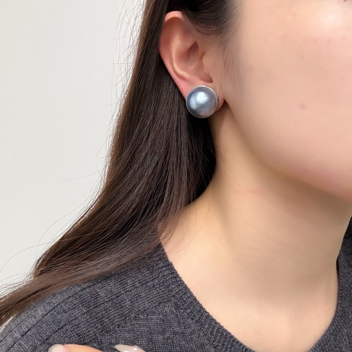 ≪再入荷≫マベ真珠 パールピアス イヤリング グレー 無調色 16-17.5ｍｍ 半円 シルバー製 SV925