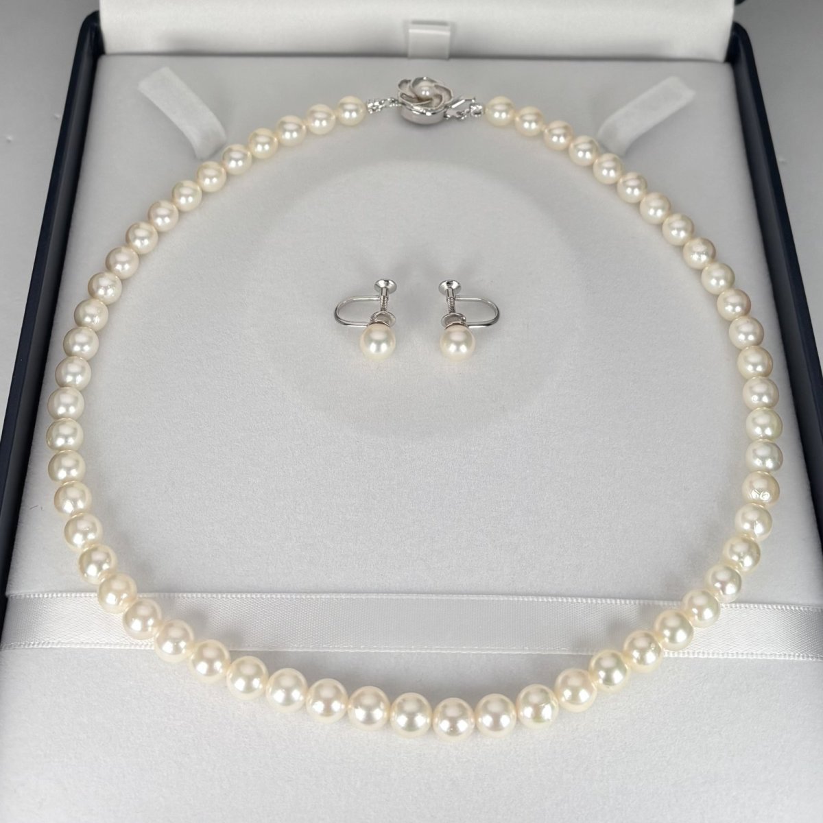 画像2: アコヤ真珠 パールネックレスセット(イヤリング/ピアス)  7-7.5mm ホワイト GIA宝石鑑定士保証書 パールクロス付　 (2)