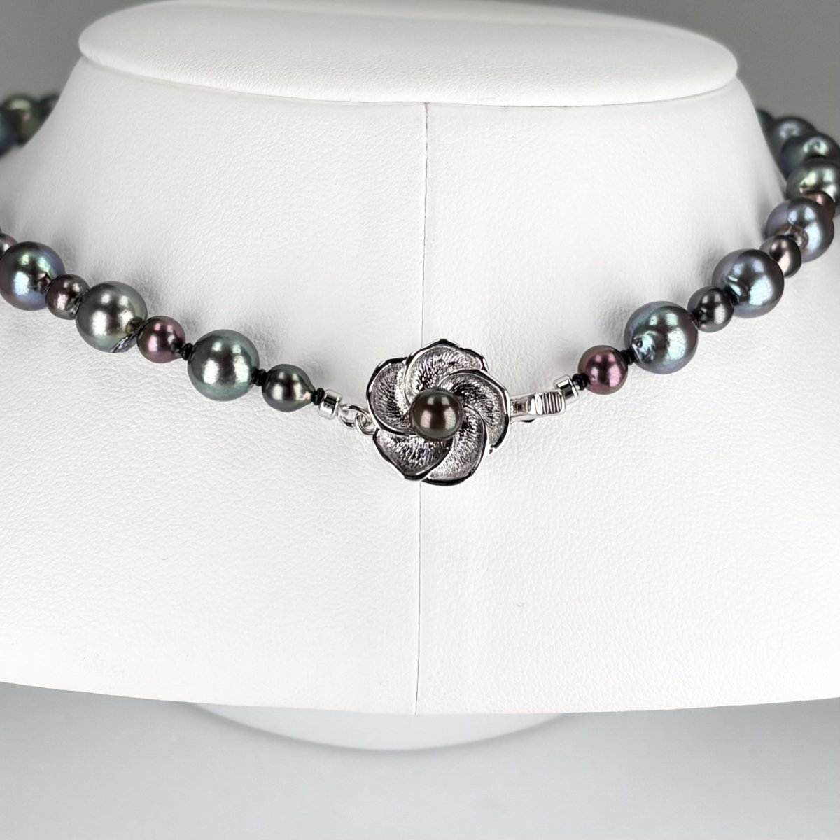画像5: アコヤ黒真珠 ブラックパールネックレス(グリーン系,紫系)  4.5-7ｍｍ セミラウンド〜バロック 約52cm シルバー製 GIA宝石鑑定士保証書付き (5)